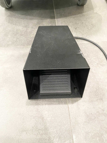 Picture of the foot pedal 