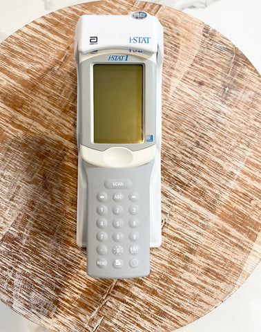 Picture of Abbott i-Stat 1 Analyzer MN 300 Handheld Blood Analyzer System front