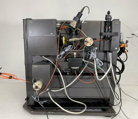 Side picture of the Amersham Pharmacia Biotech AKTA FPLC System