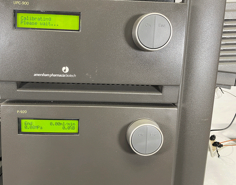 Amersham Pharmacia Biotech AKTA FPLC System, UPC-900, P-920 Frac-900 w ...