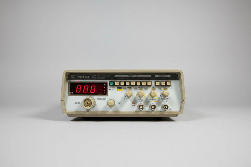 GW INSTEK GFG-8020H Function Generator with digital display