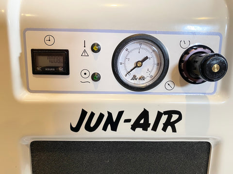 Jun-Air 87R-4P Portable Oil Free Medical Lab Air Compressor System screen