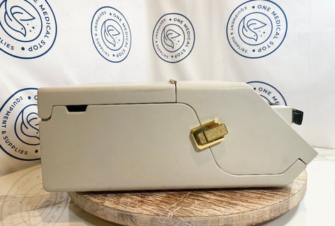 MAICO MA40 Portable Audiometer side of box