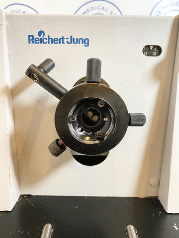 Picture of the Reichert-Jung 2030 Biocut Rotary Microtome