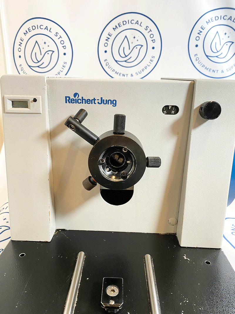 Picture of the Reichert-Jung 2030 Biocut Rotary Microtome
