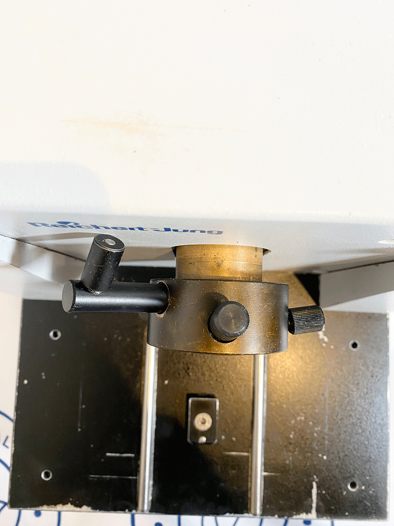 Picture of the Reichert-Jung 2030 Biocut Rotary Microtome