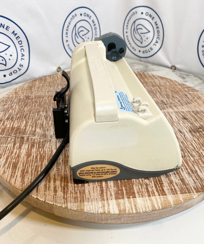 Side view of Smiths Medical Medfusion 3500 Syringe Pump 