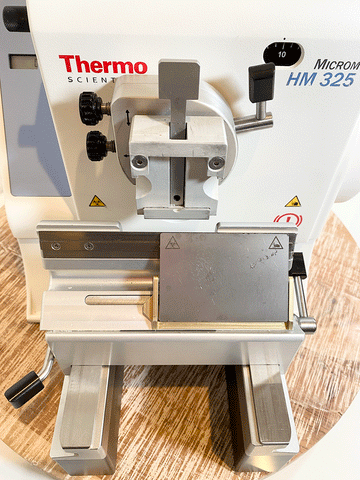 Picture of the Thermo Scientific Microm HM 325 Microtome