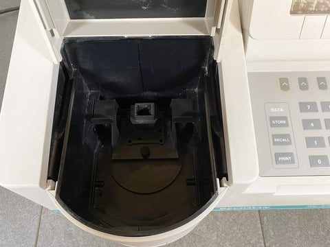 Picture of the inside for Beckman DU-530 Spectrophotometer UV/VIS