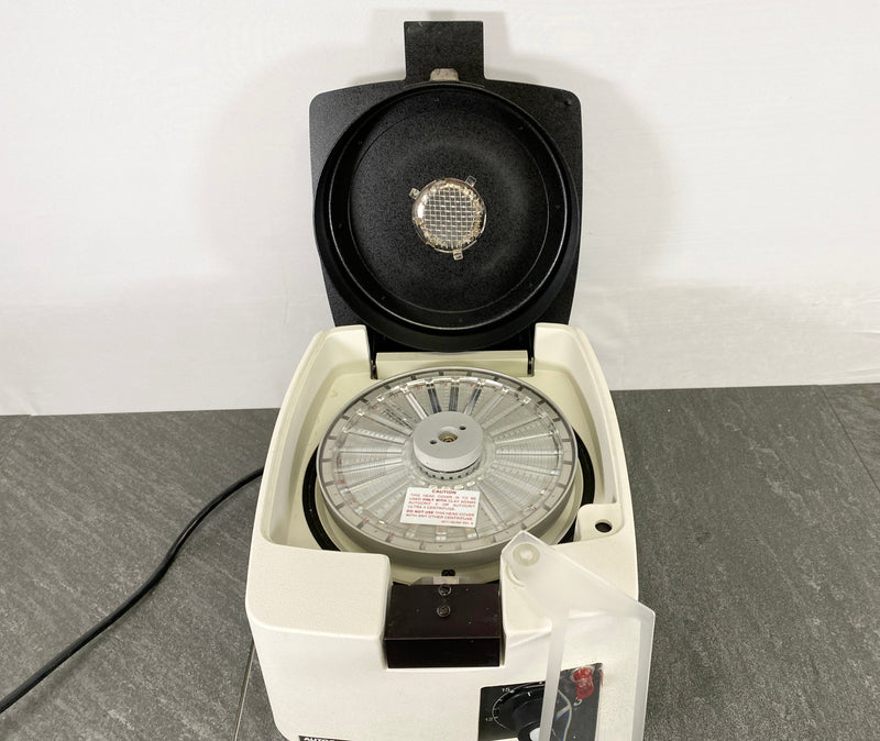 Front picture of the rotor inside of the Clay Adams AutoCrit Ultra3 Centrifuge