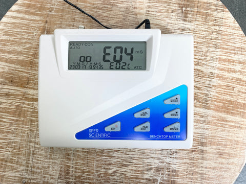 Front picture for Sper Scientific Bench Top Water Quality Meter