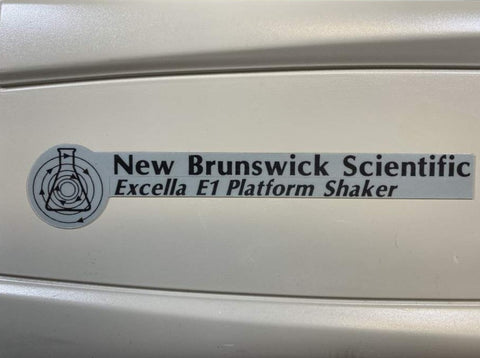 Picture of the label in front of New Brunswick Scientific Excella E1 Platform Shaker