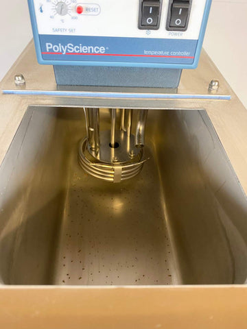 Picture of the tank inside of the PolyScience 91A0DG1B, 6-Liter Analog Controller Refrigerated