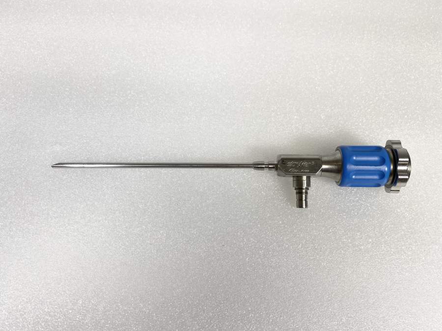 Picture of the Stryker Medical 502-704-070 Ideal Eyes 4mm Rigid 70° Autoclavable Arthroscope