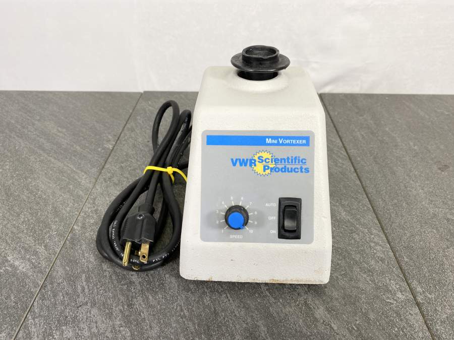 Front picture for VWR Mini Vortexer 58816-120 Model 945200 VM-3000 with a power cord placed next to it 